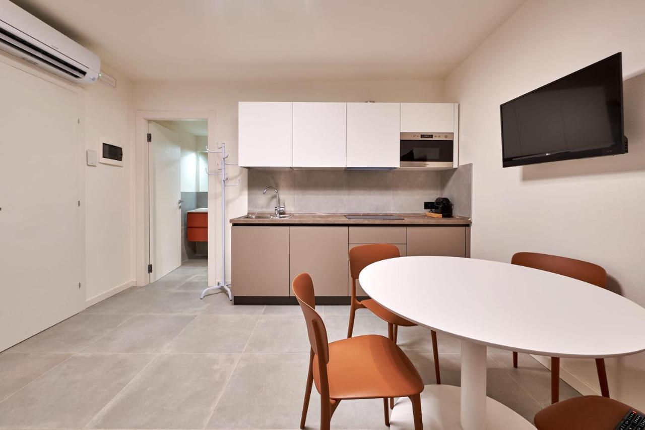 Apartmentsgarda - Residenza Mercanti Exterior photo